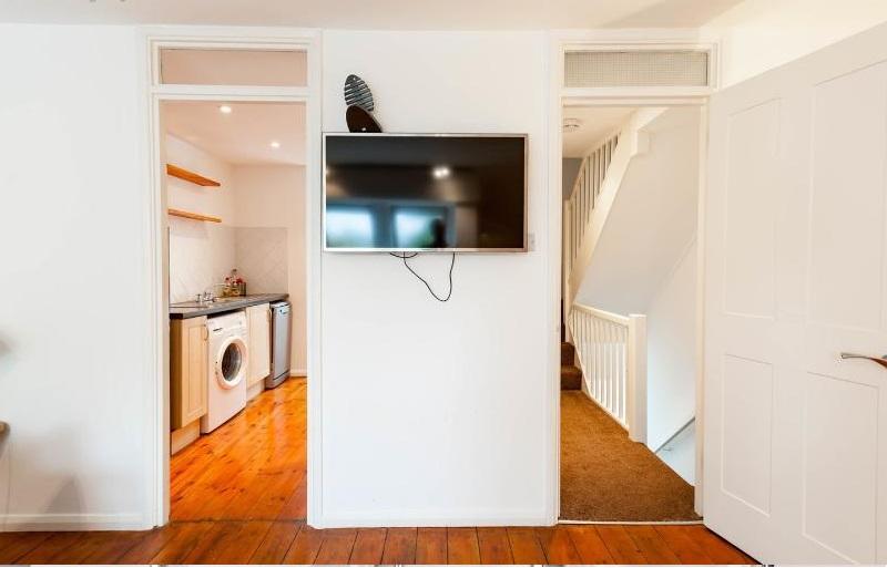 White City Apartment London Bagian luar foto