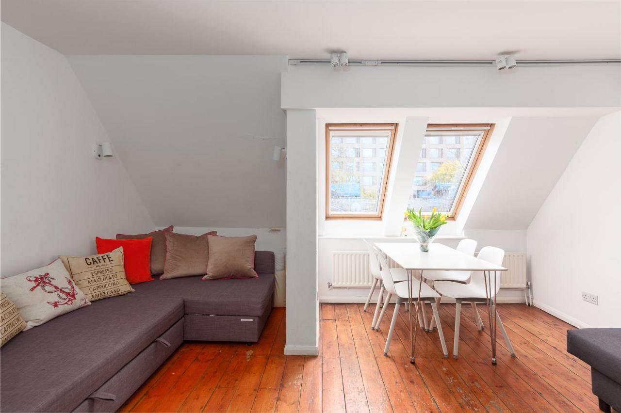White City Apartment London Bagian luar foto