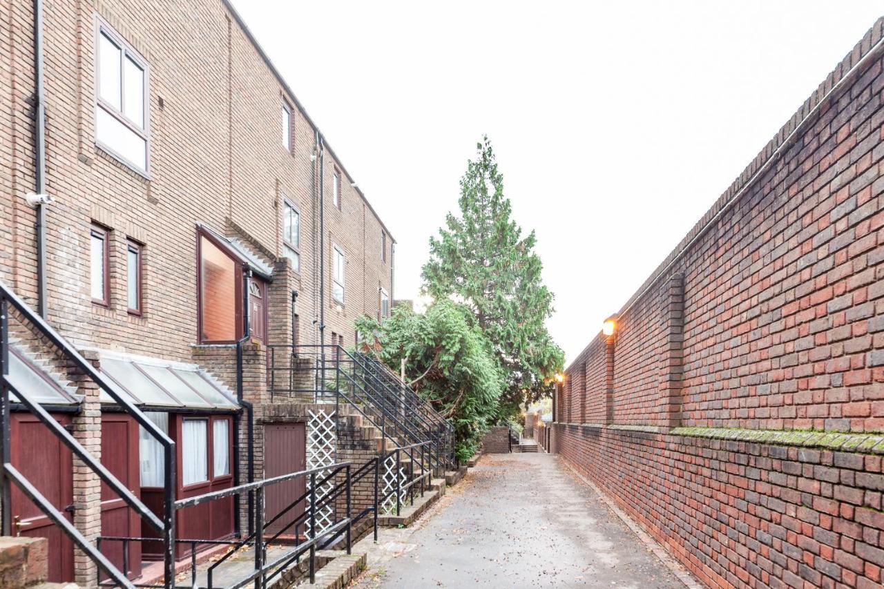 White City Apartment London Bagian luar foto